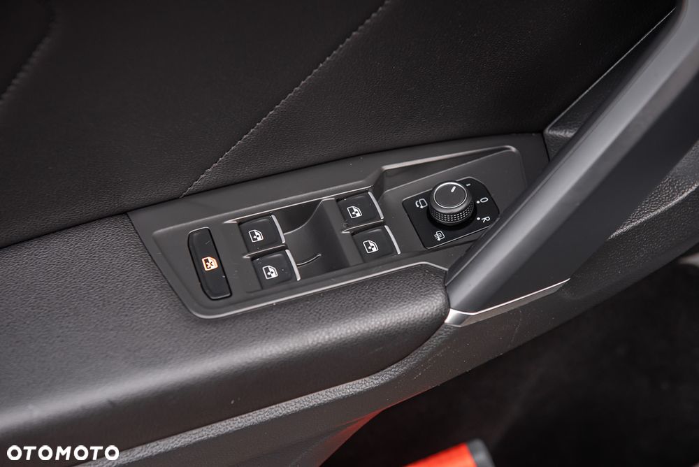 Volkswagen Tiguan Allspace - 16