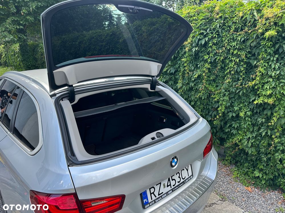 BMW Seria 5 520i - 9