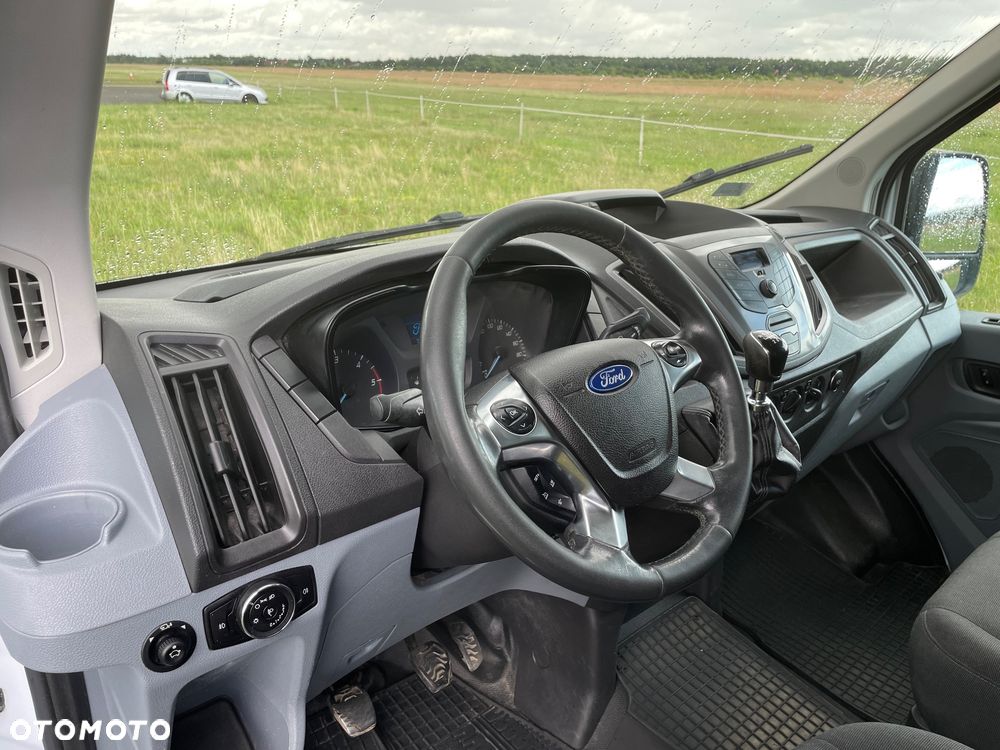 Ford Transit - 11