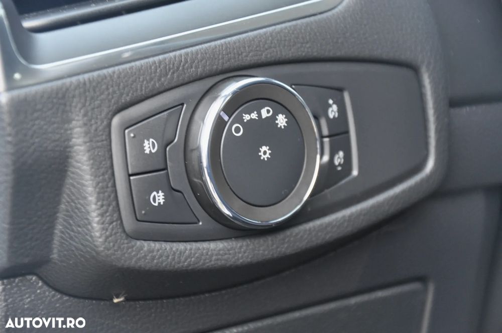 Ford Galaxy - 23