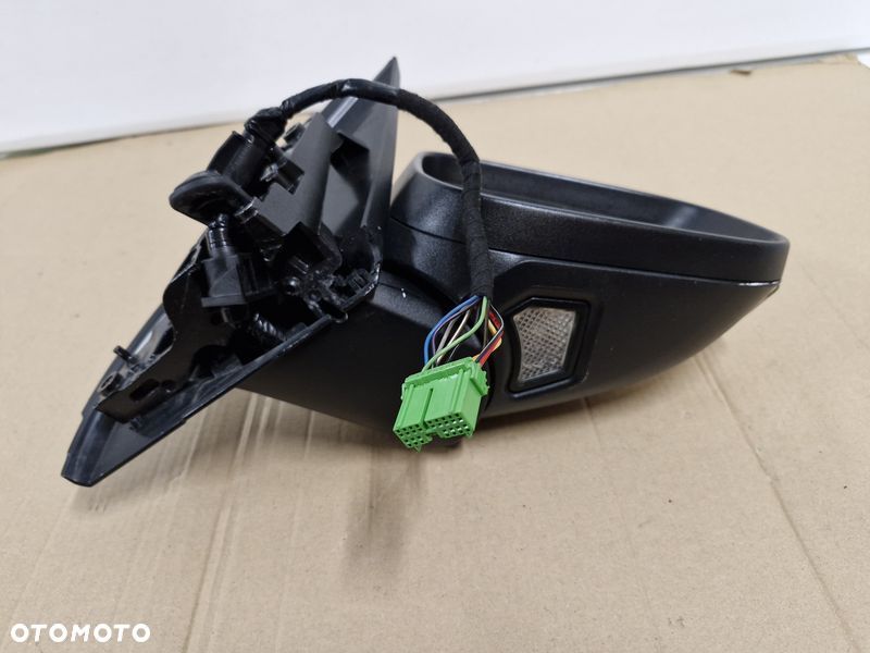 VOLVO V60 1 I LUSTERKO DRZWI PRAWE 12 PIN - 9