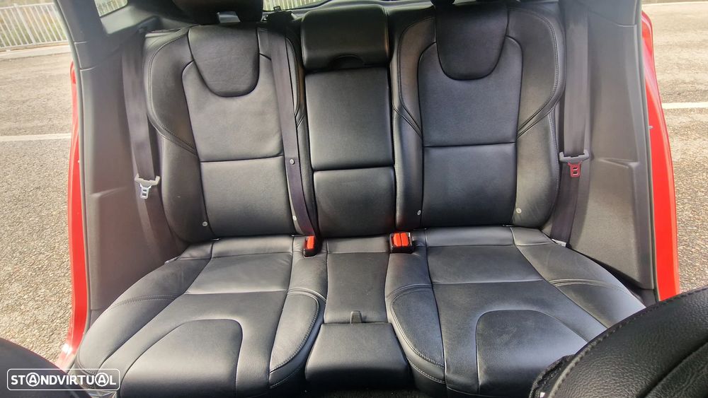 Volvo V40 D4 Summum - 16