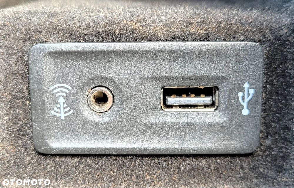 Volkswagen Passat - 30