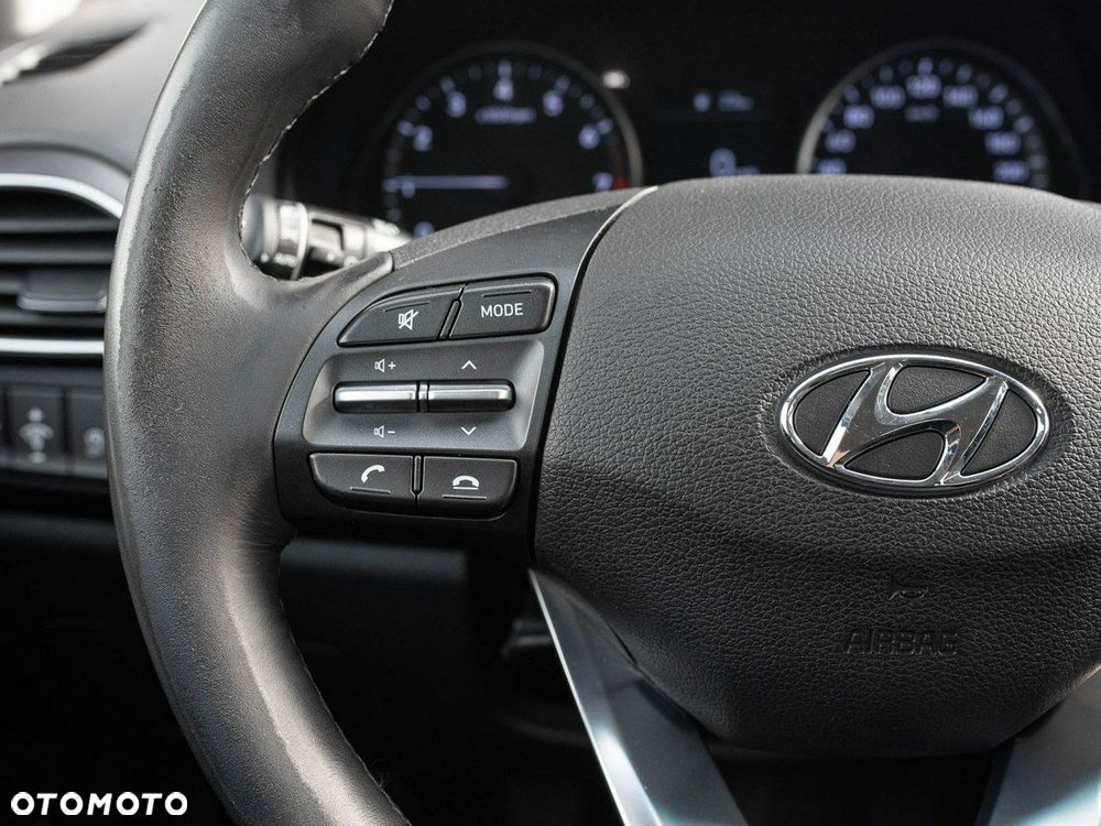 Hyundai i30 1.5 DPI Classic + - 15