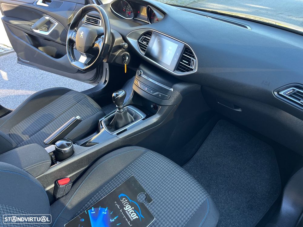 Peugeot 308 1.5 BlueHDi Style - 19