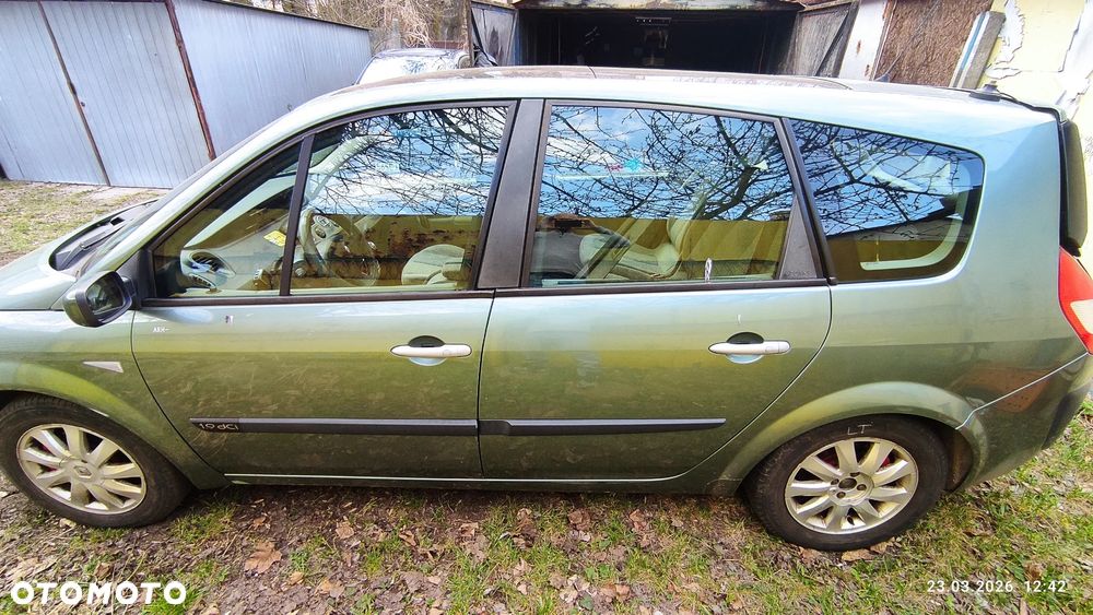 Renault Grand Scenic - 4