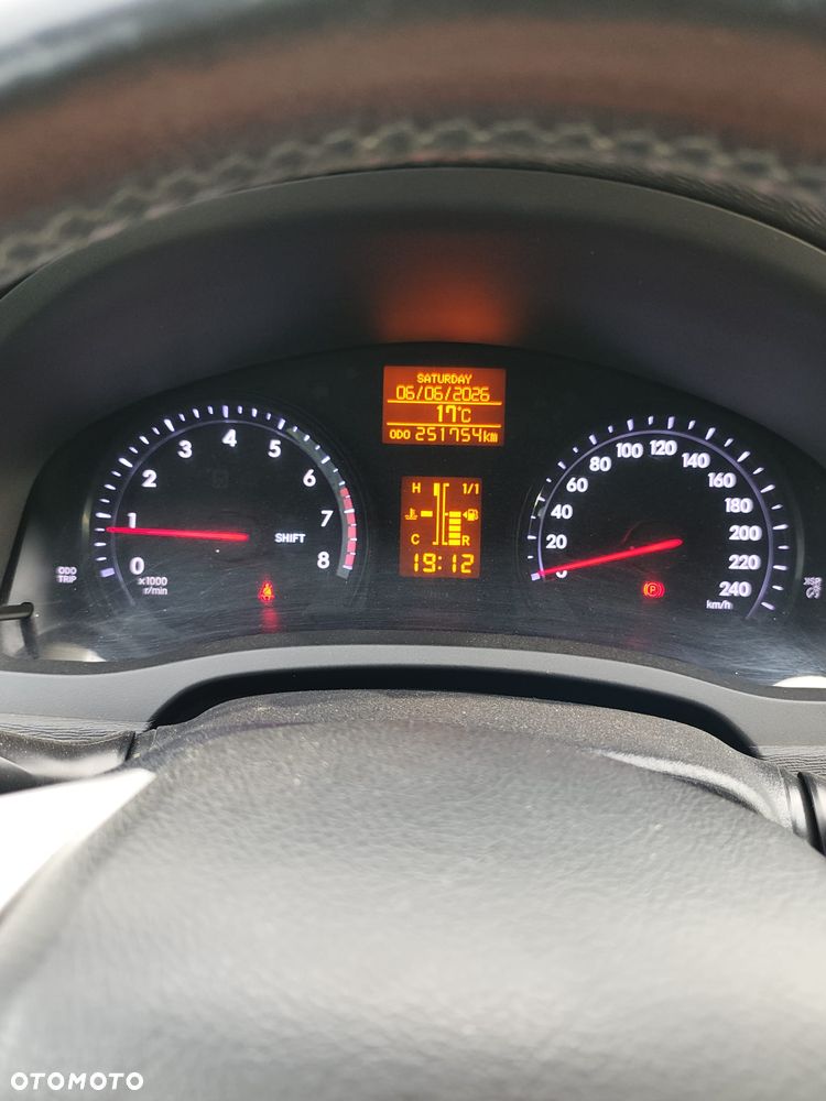 Toyota Avensis 1.8 Comfort - 3