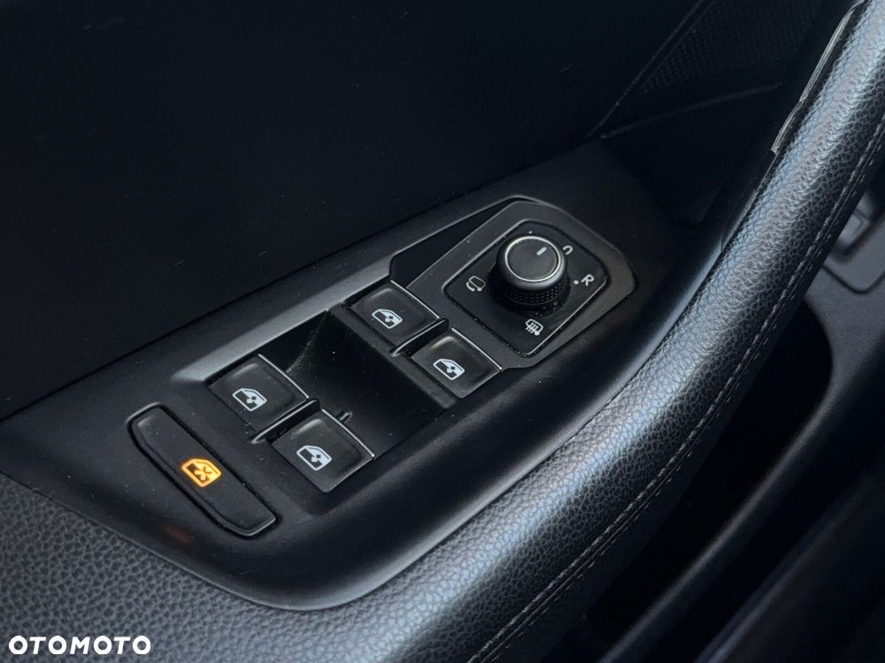 Volkswagen Passat 1.8 TSI BMT Highline DSG - 35