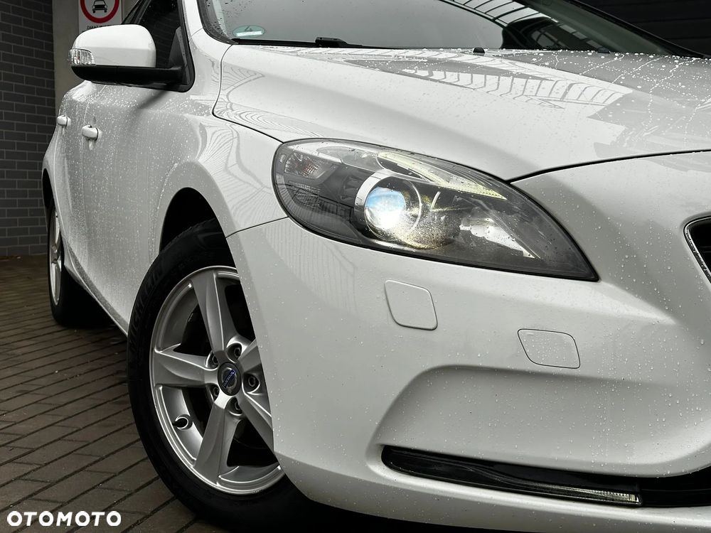 Volvo V40 T2 You - 2