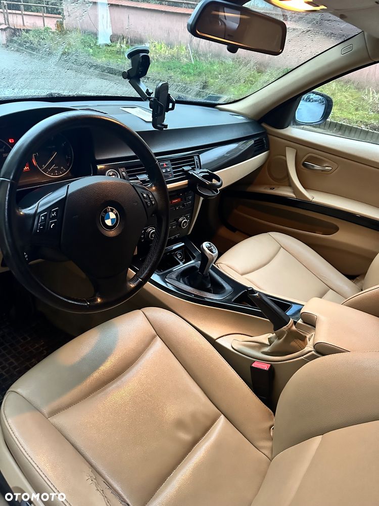 BMW Seria 3 320d - 6