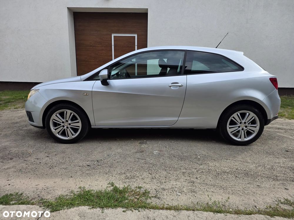 Seat Ibiza SC 1.4 16V Reference - 4