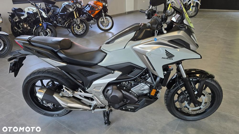Honda NC - 25