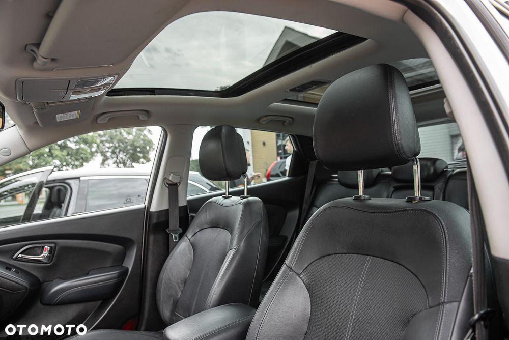 Hyundai ix35 2.0 CRDi Premium 4WD - 18