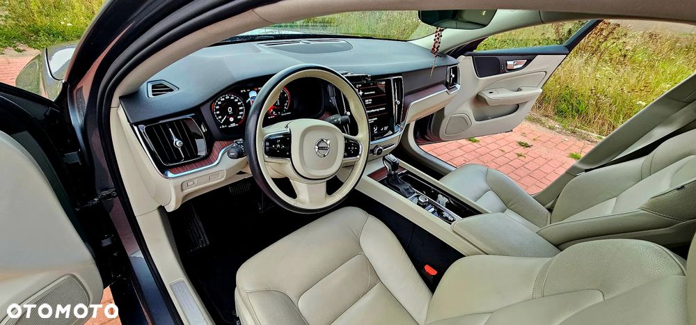 Volvo S60 T5 Momentum Pro - 15