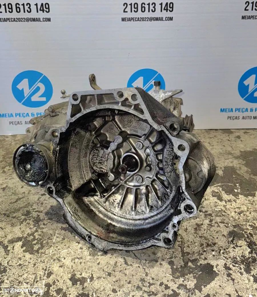 Caixa de velocidades Vw Caddy 1.9 Sdi - 1