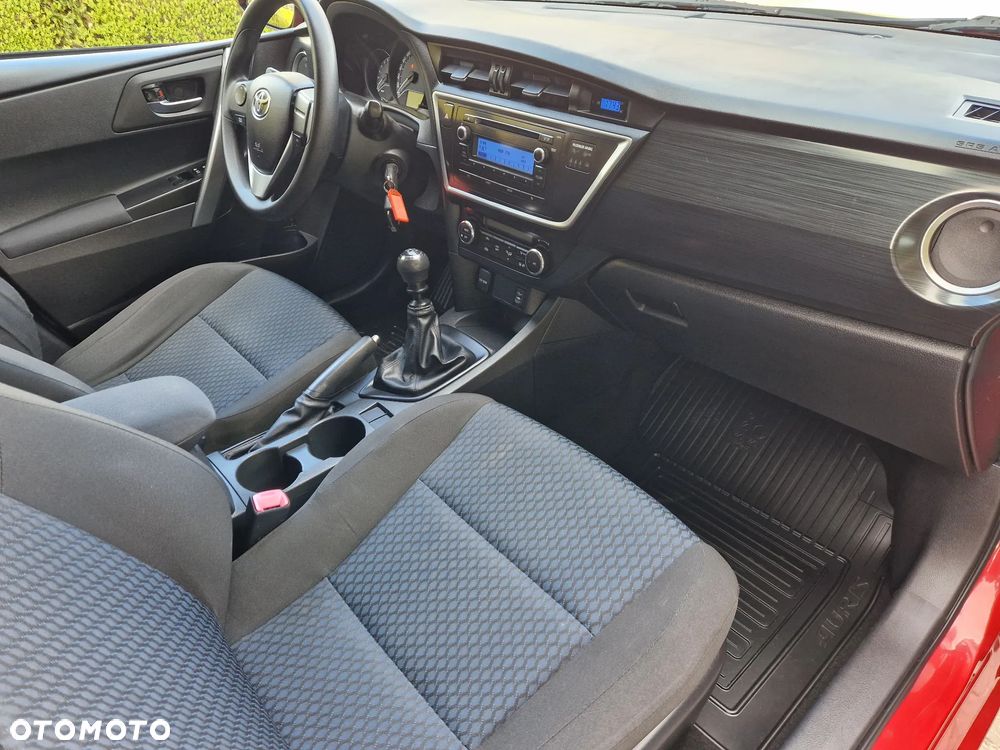 Toyota Auris - 26