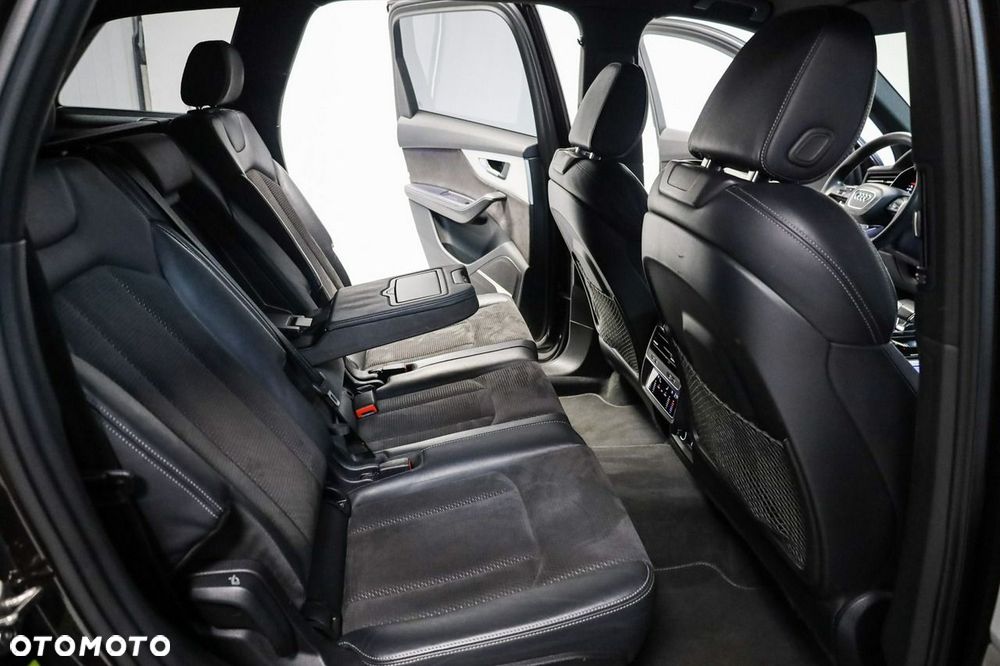 Audi Q7 50 TDI mHEV Quattro S Line Tiptr - 29