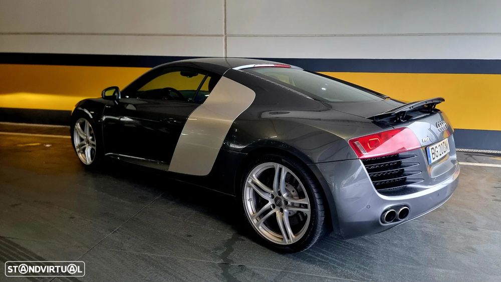 Audi R8 Coupé 4.2 FSI V8 quattro R-tronic - 4
