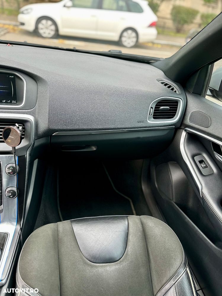 Volvo V40 - 13