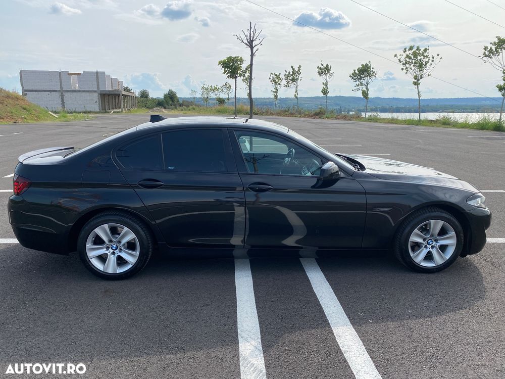 BMW Seria 5 520d - 7