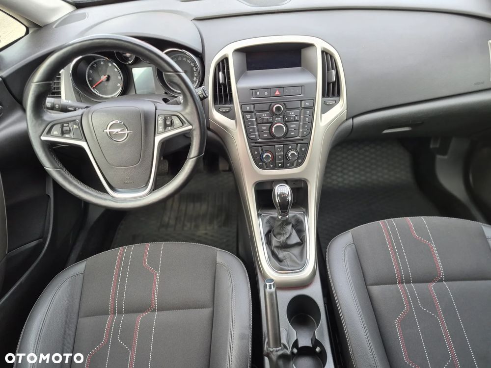 Opel Astra - 11