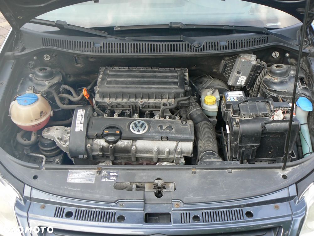 Volkswagen Polo 1.4 16V Trendline - 5