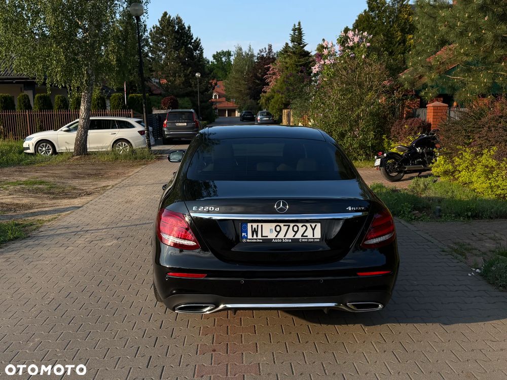 Mercedes-Benz Klasa E 220 d 4-Matic Business Edition 9G-TRONIC - 8