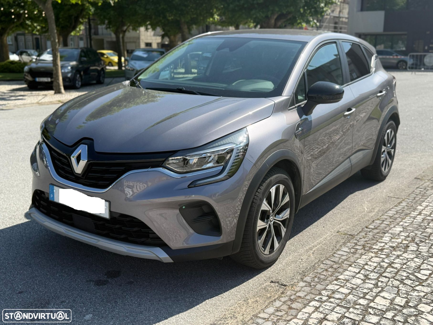 Renault Captur 1.6 E-Tech Full Hybrid Engineered - 1