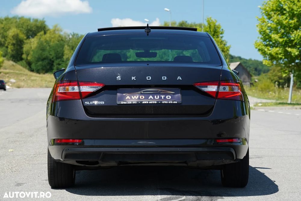 Skoda Superb 2.0 TDI DSG Premium Edition - 21