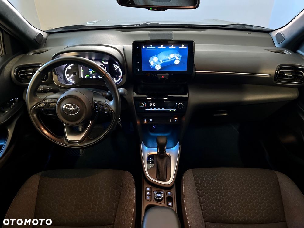 Toyota Yaris Cross Hybrid 1.5 Comfort 4x4 - 17
