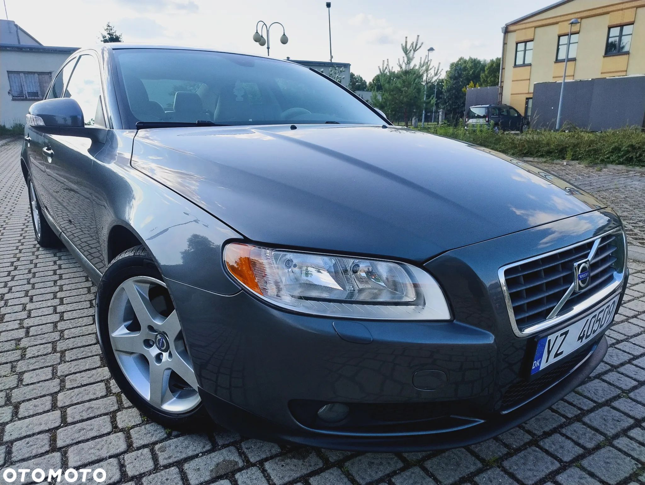 Volvo S80 2.5T Executive - 1