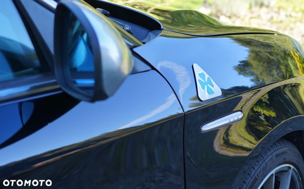 Alfa Romeo Giulietta 1.8 TBi 16V Quadrifoglio Verde - 4