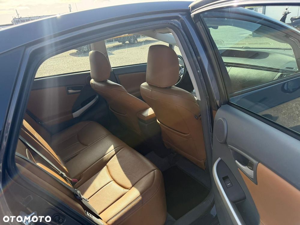 Toyota Prius - 30