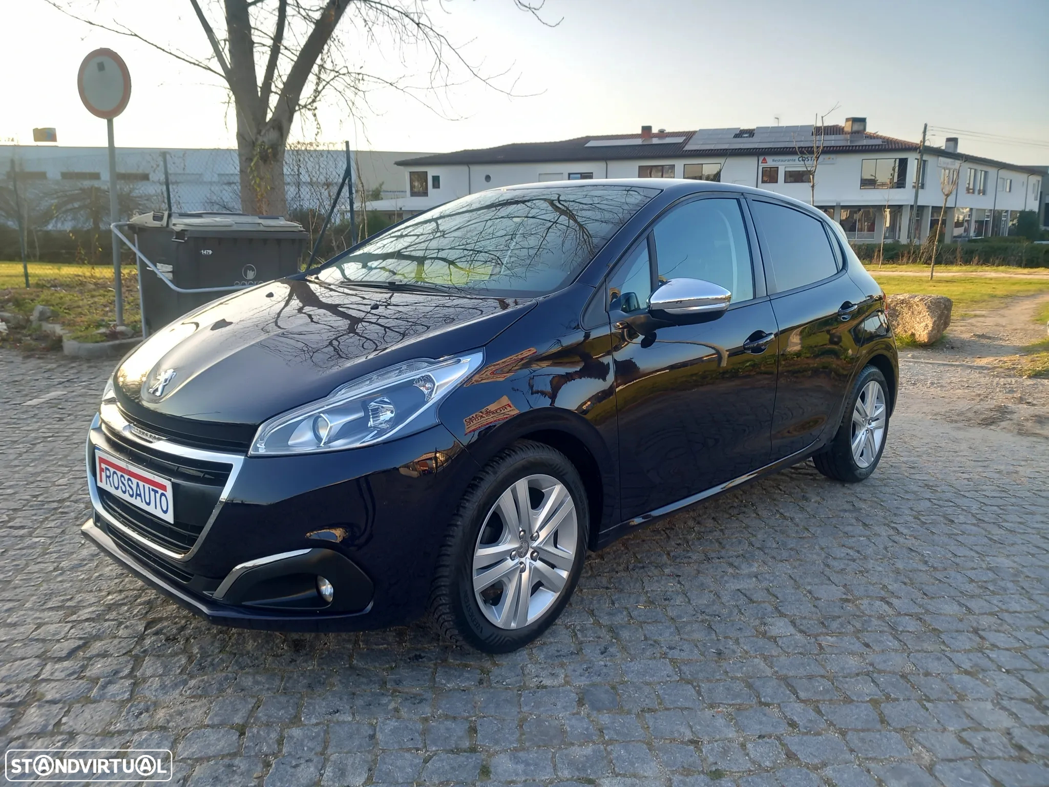 Peugeot 208 1.2 PureTech Allure - 7