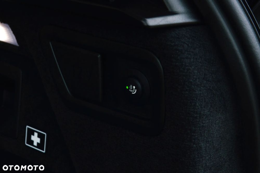 BMW X7 M60i xDrive mHEV sport - 14