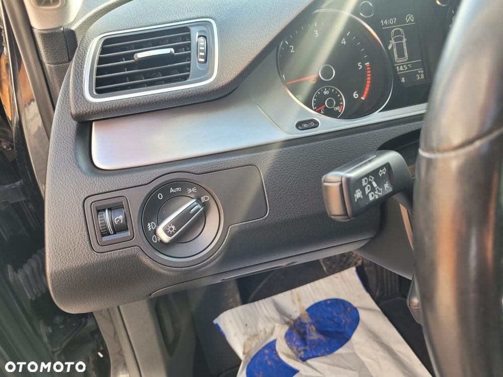 Volkswagen Passat 2.0 Blue TDI DSG SCR Highline - 21