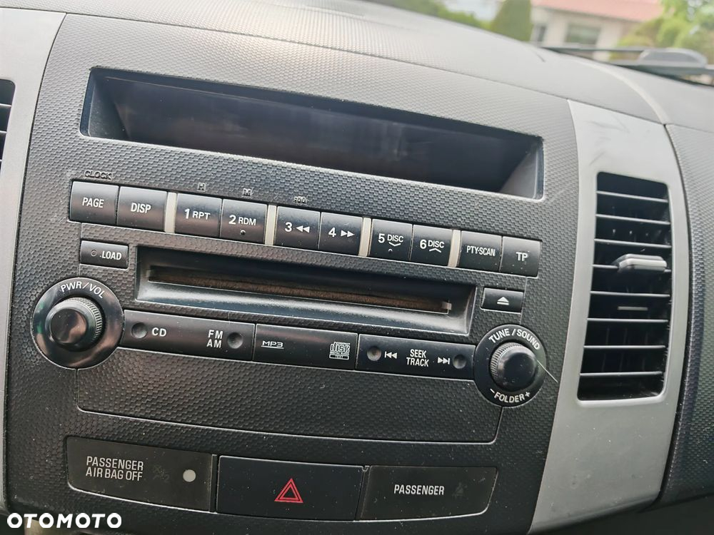 Mitsubishi Outlander 2.0 DID Instyle - 24