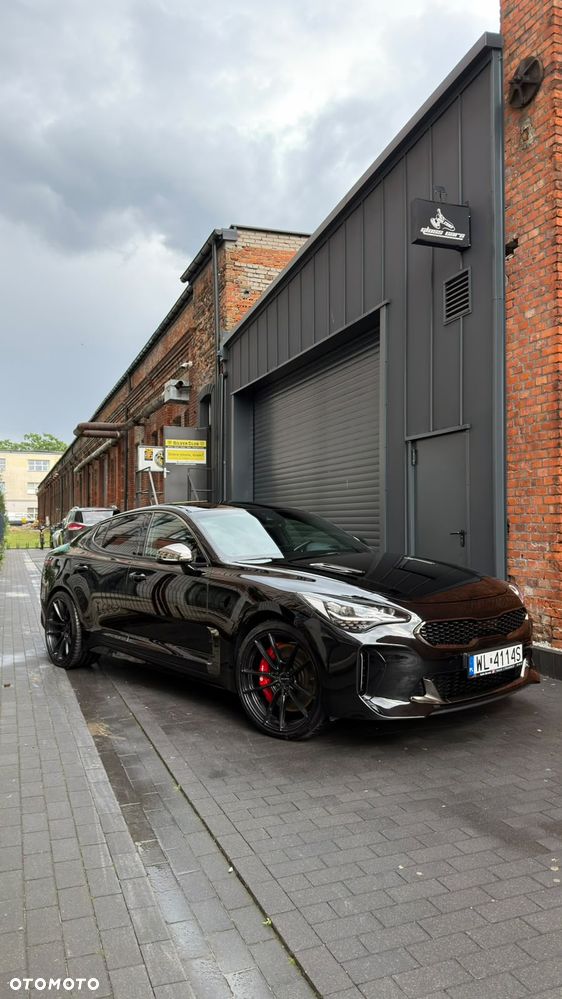 Kia Stinger 3.3 T-GDI V6 GT AWD - 19