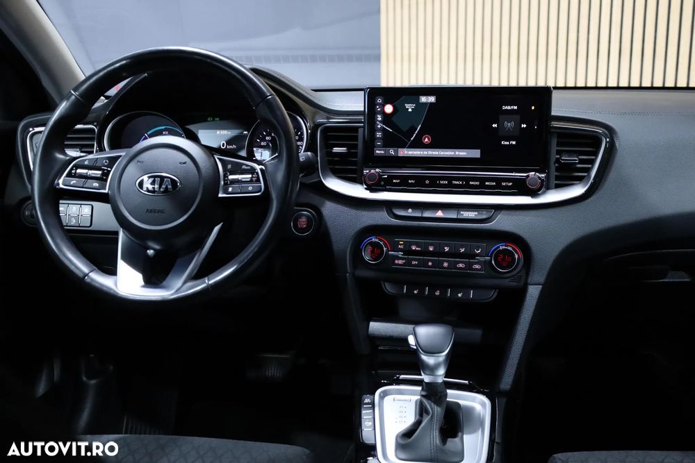 Kia Ceed ver-sw-1-6-gdi-dct-opf-plug--in--hybrid-vision - 14