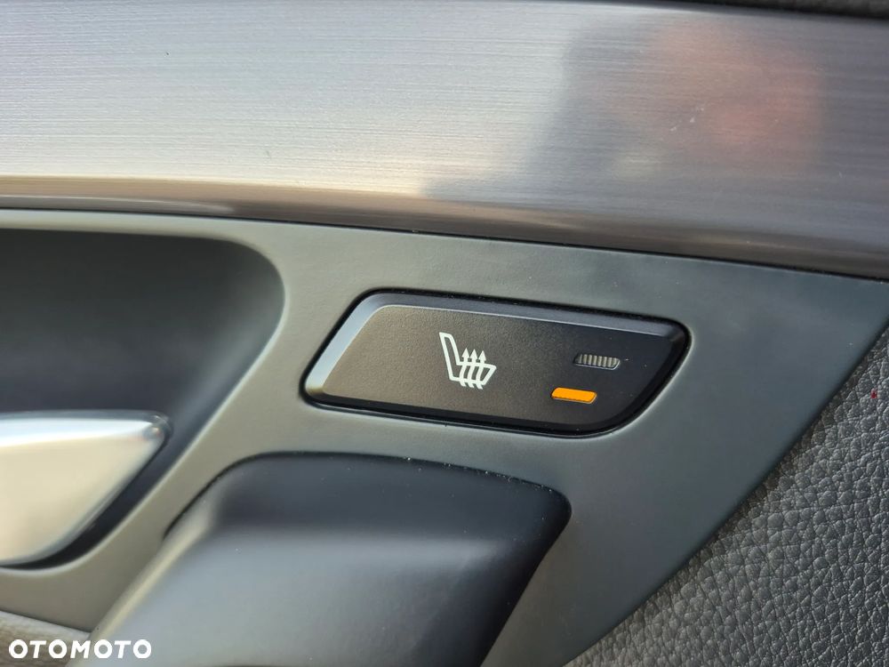 Hyundai i40 Kombi 1.7 CRDi DCT Premium - 14