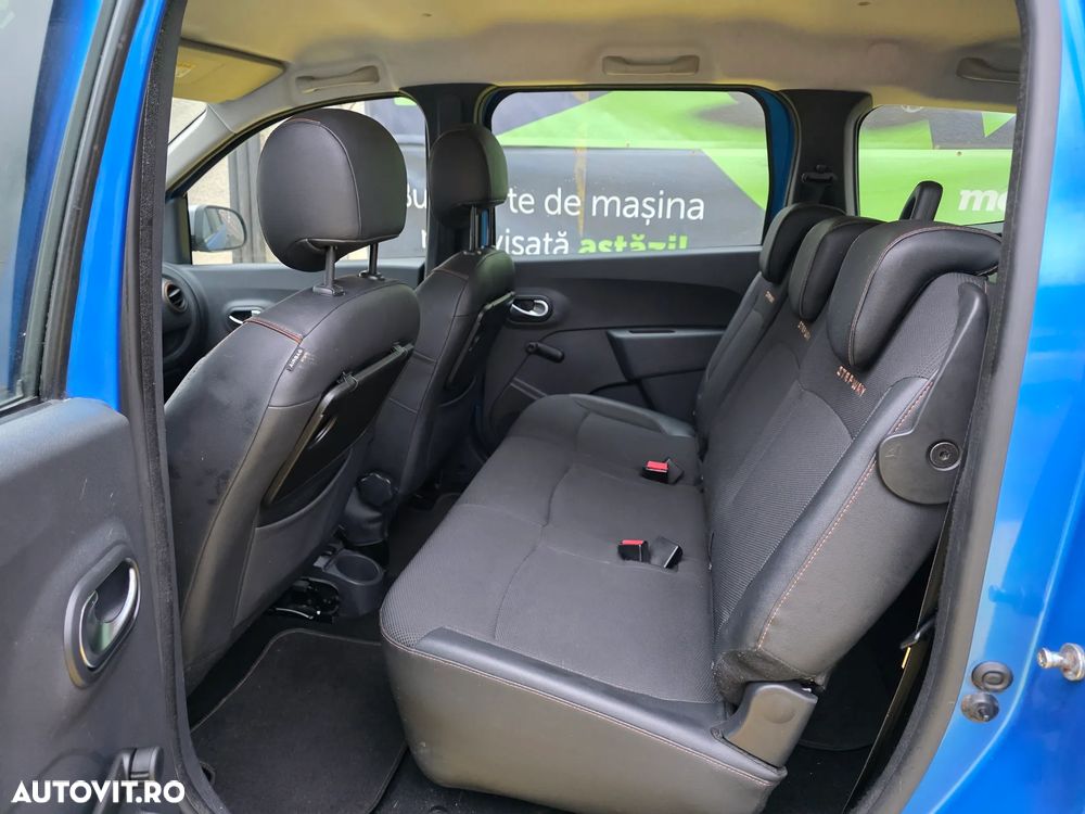 Dacia Lodgy dCi 110 Stepway Celebration - 11