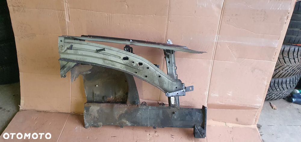 Ćwiartka podłużnica prawa przednia prawy przód VW Touareg 7L - 1