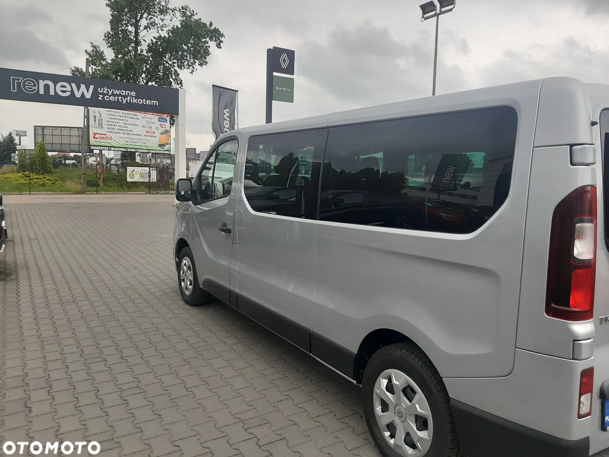 Renault Trafic SpaceClass 2.0 dCi - 28