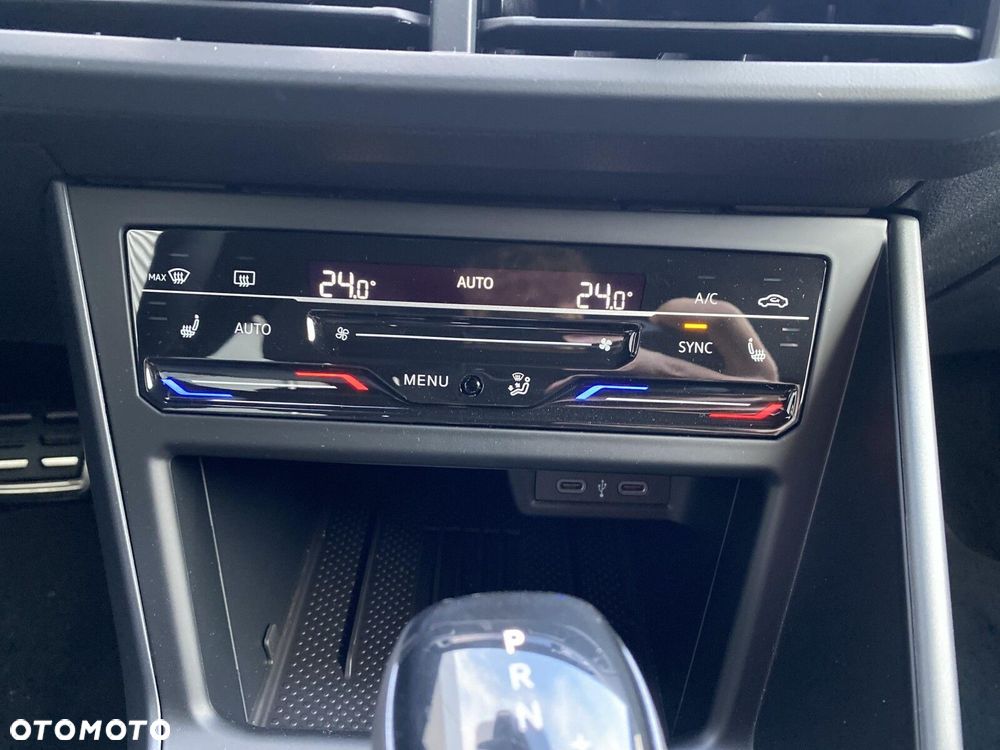 Volkswagen Taigo - 26