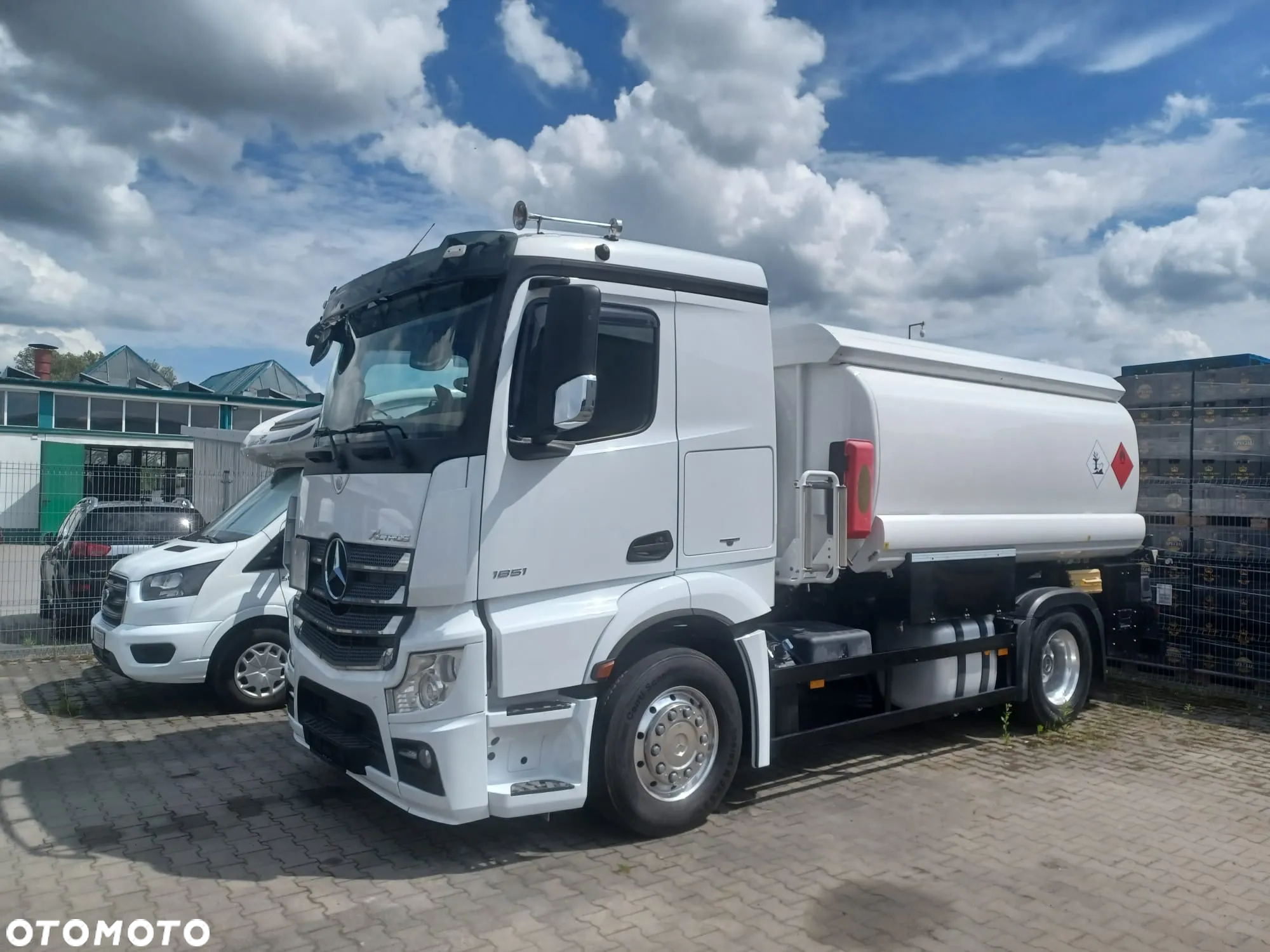 Mercedes-Benz ACTROS - 24
