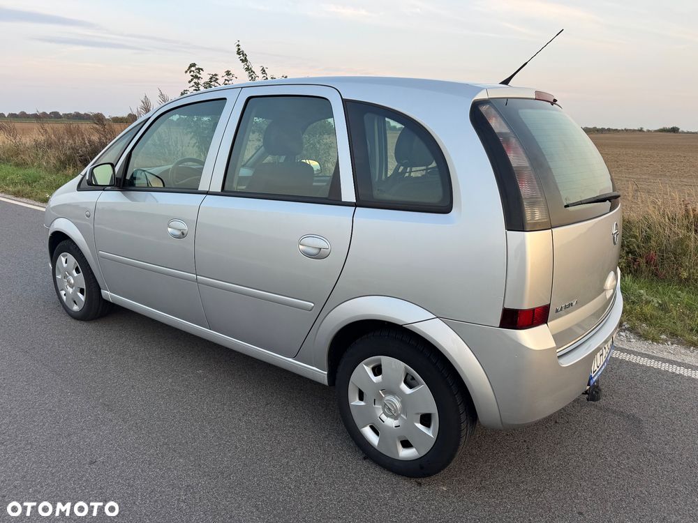 Opel Meriva - 24