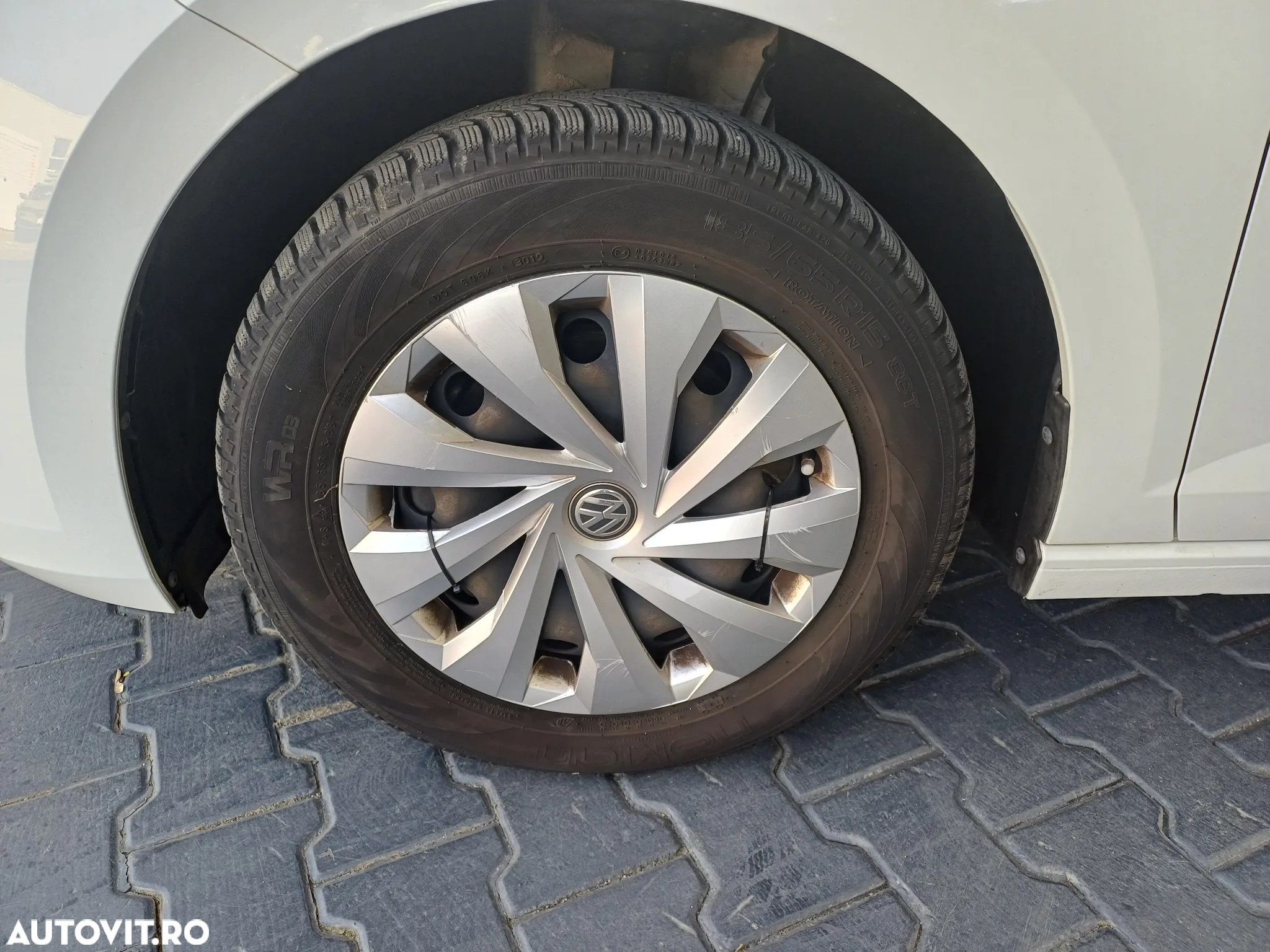 Volkswagen Polo - 4