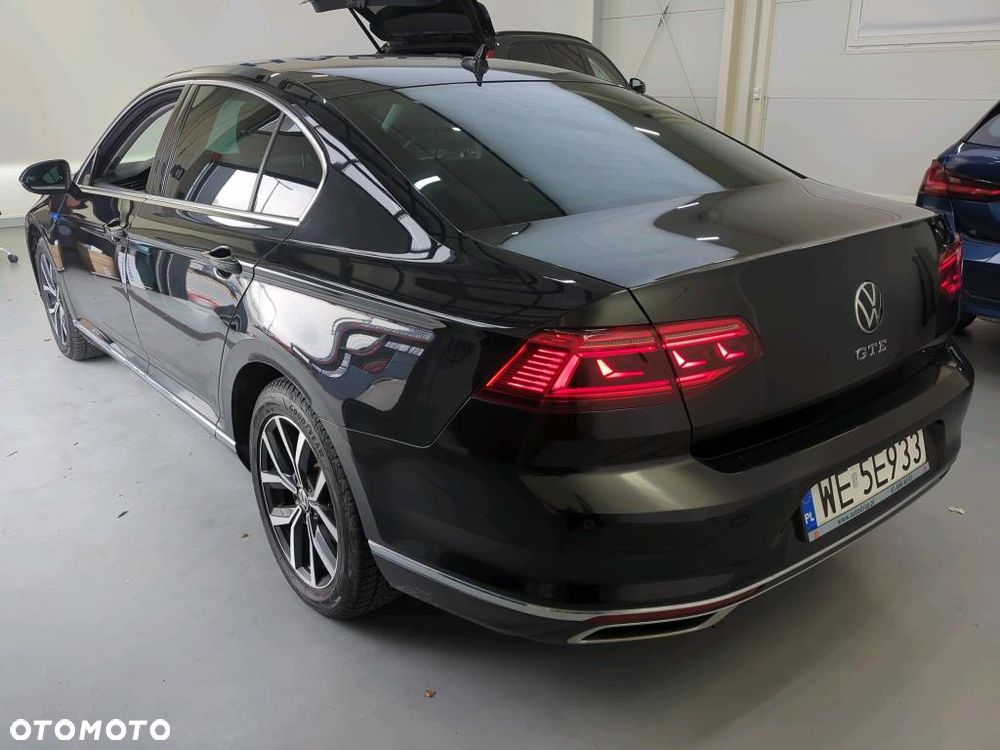 Volkswagen Passat - 3