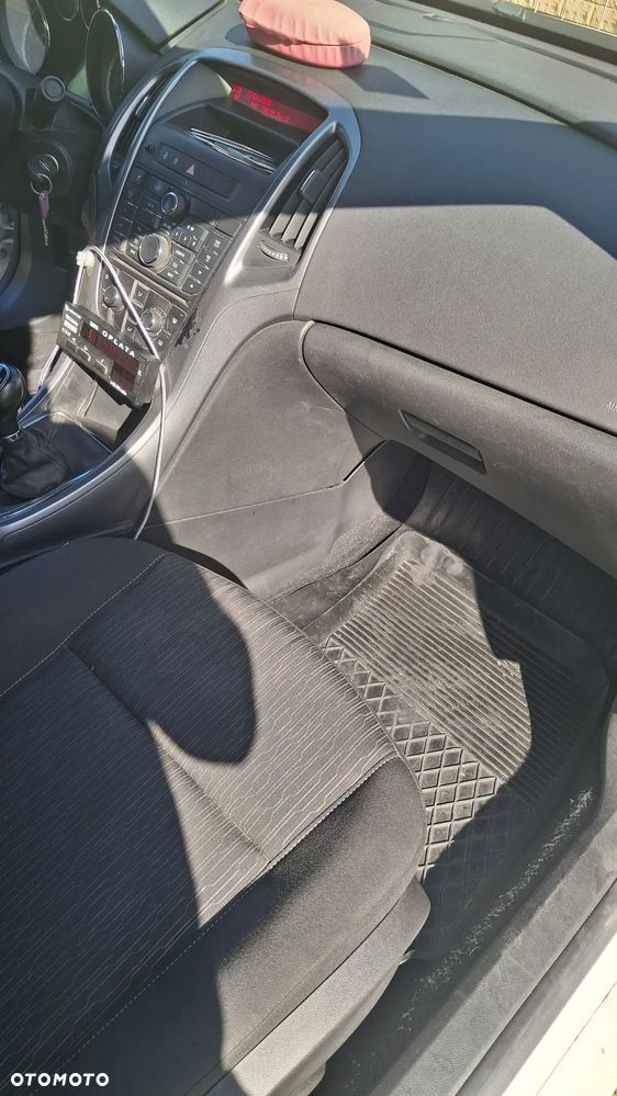 Opel Astra 1.6 EU6 - 11
