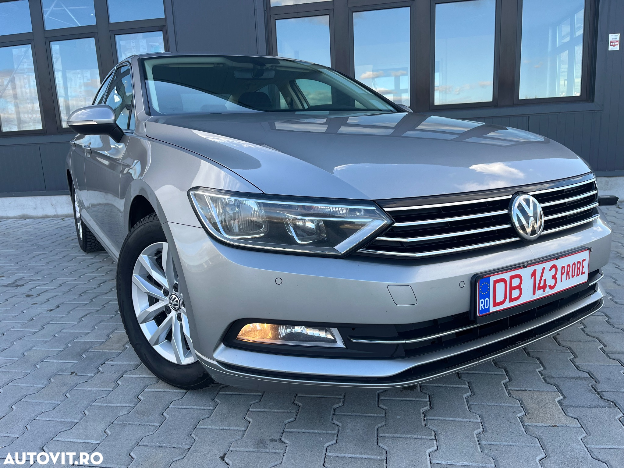 Volkswagen Passat 1.6 TDI (BlueMotion Technology) DSG Comfortline - 40